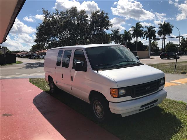 $4500 : Ford Cargo VAN E-150 Econoline image 1