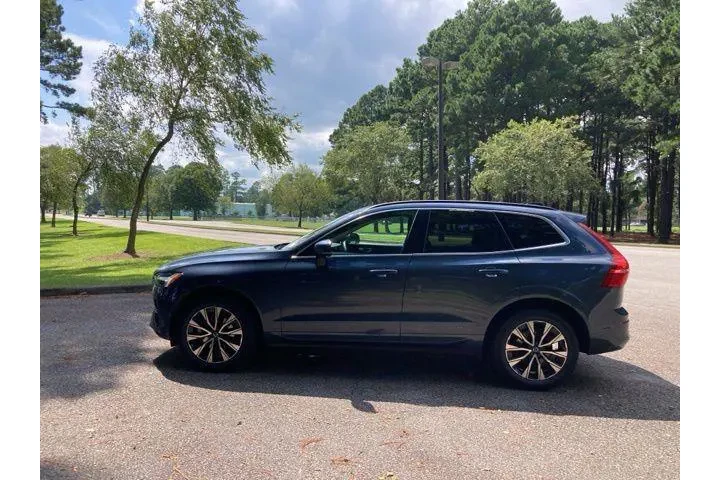 $25744 : Volvo XC60 2023 AWD B5 Core image 6