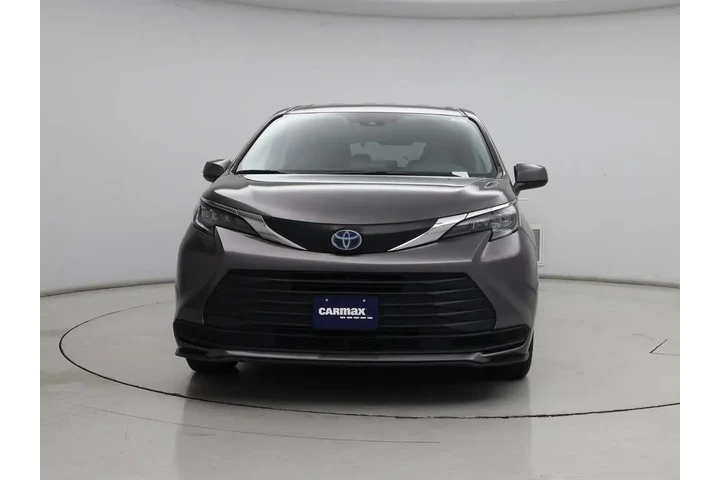$39998 : Toyota Sienna 2024 LE 8-Pass image 5