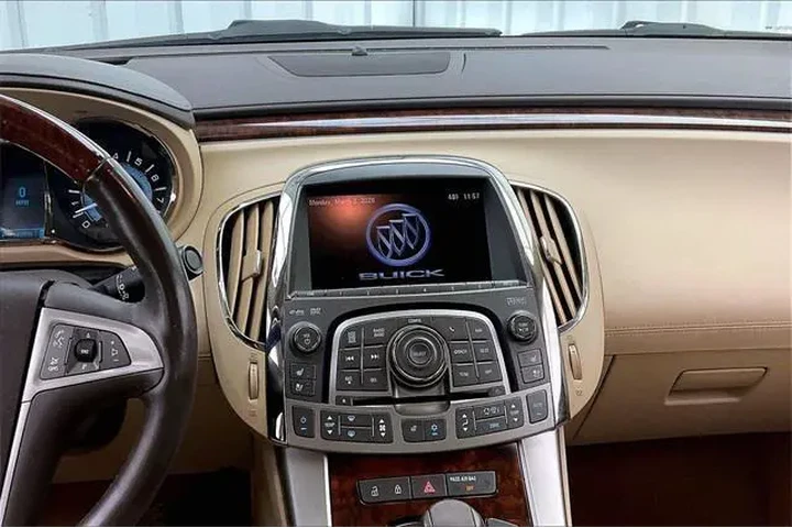 $5990 : Buick LaCrosse 2010 CXL 4dr image 6