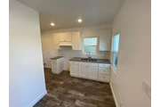 Low Income  1309 e. 43 rd en Los Angeles