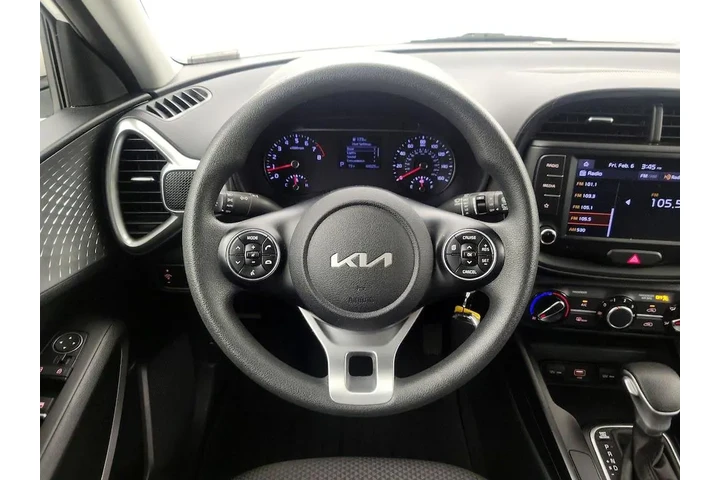 $16998 : Kia Soul 2022 LX 4dr Crossov image 10