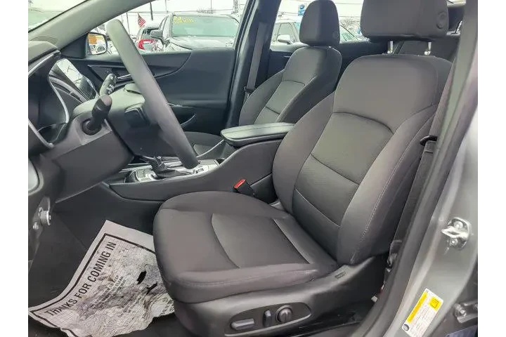 $21880 : Chevrolet Malibu 2024 LT 4dr image 10