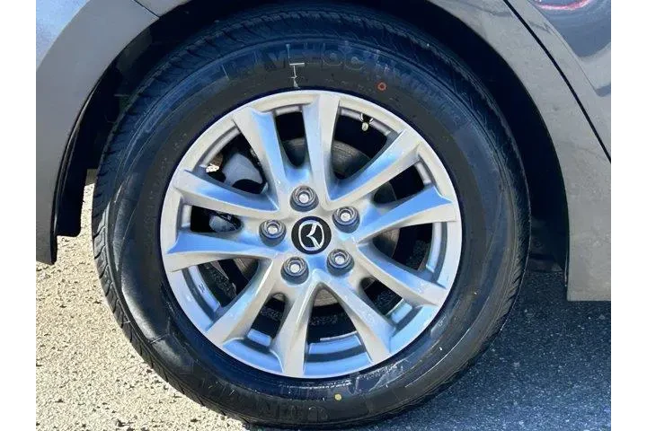 $13851 : Mazda Mazda3 2016 i Grand To image 7