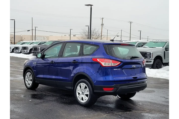 $11595 : Ford Escape 2016 S 4dr SUV image 6