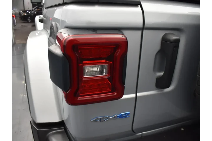 $23995 : Jeep Wrangler 2023 4x4 Sahar image 8