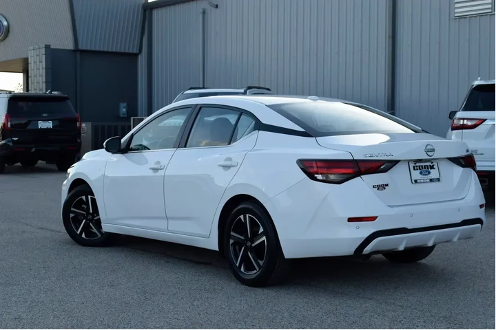 $16983 : Nissan Sentra 2024 SV 4dr Se image 8