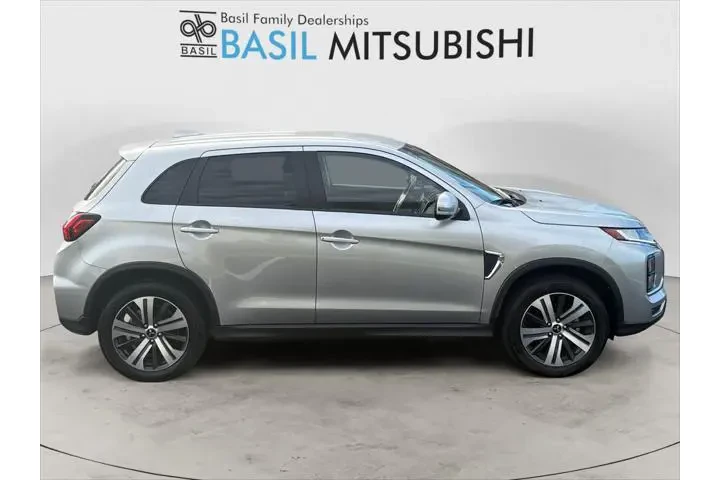 $21371 : Mitsubishi Outlander Sport 2 image 6