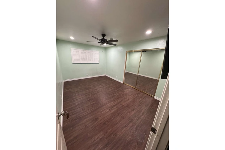 $850 : Cuarto de renta image 2
