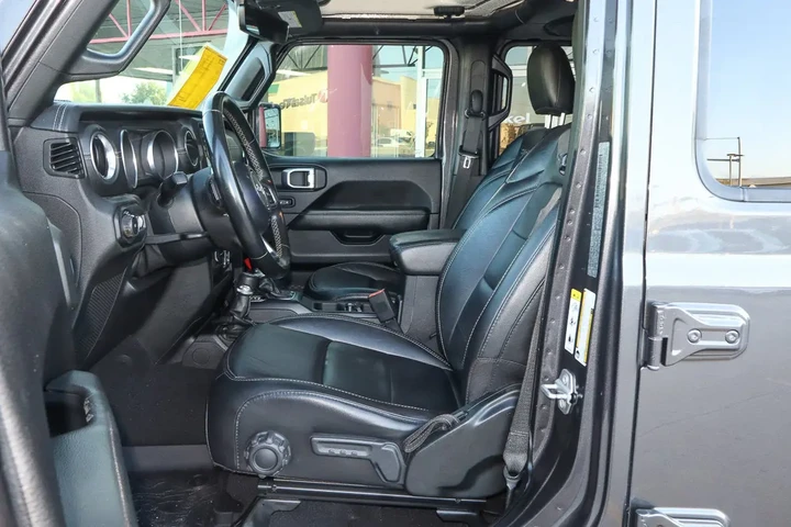$29988 : 2020 Wrangler Unlimited Sahar image 7