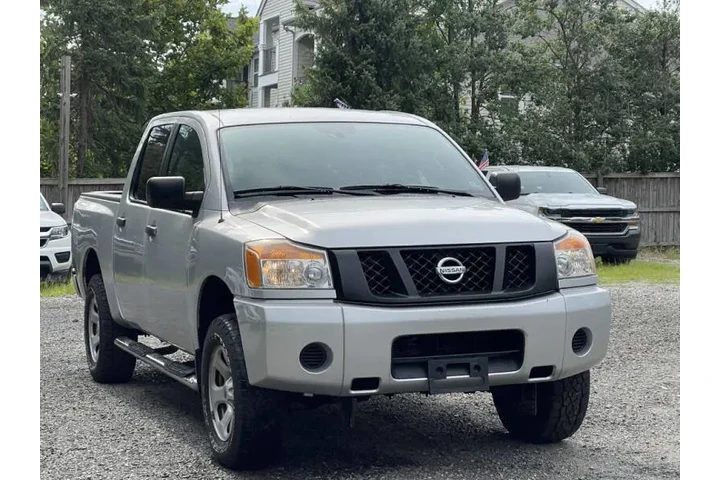 $12990 : 2014 Titan S image 1