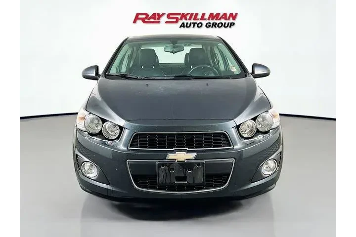 $9975 : Chevrolet Sonic 2015 LTZ Aut image 2