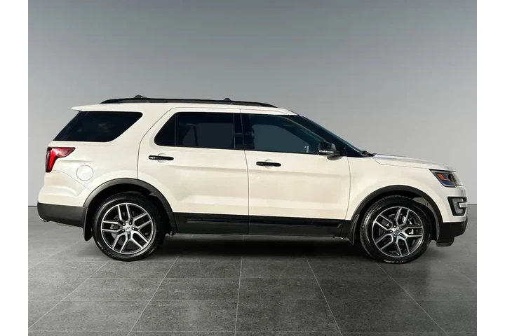 $16988 : Ford Explorer 2017 AWD Sport image 6