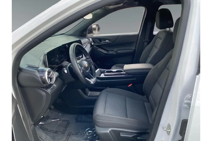 $33890 : Chevrolet Equinox 2025 4x4 L image 9