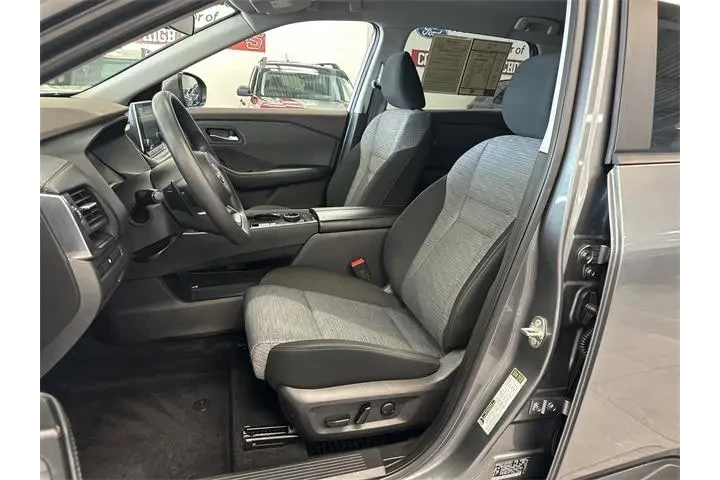 $22000 : Nissan Rogue 2023 AWD SV 4dr image 4