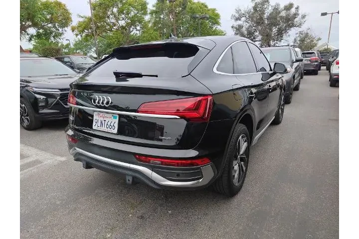 $27085 : Audi Q5 Sportback 2021 AWD q image 3