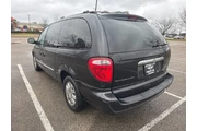 $4700 : 2004 Town and Country Touring thumbnail