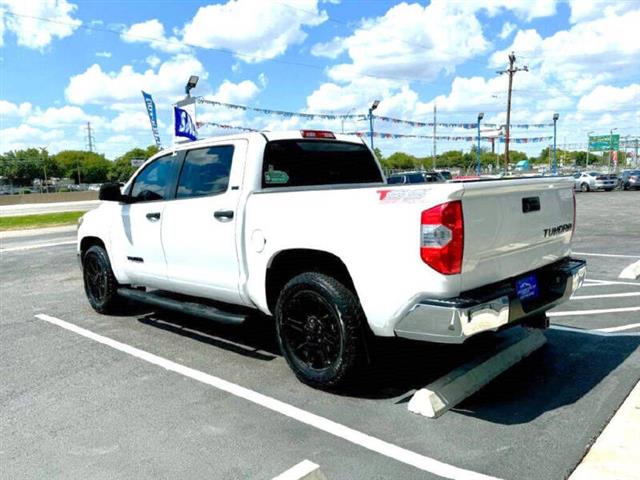 $27997 : 2018 Tundra SR5 image 7