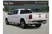 $30213 : Ram 1500 2019 4x2 Laramie 4d thumbnail