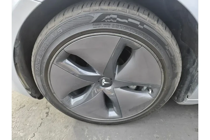 $19991 : Tesla Model 3 2018 Mid Range image 3