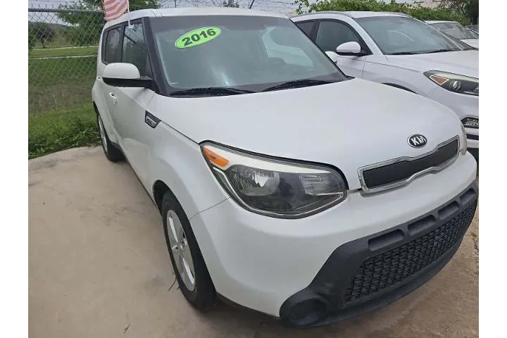 $10473 : Kia Soul 2016 4dr Crossover image 4