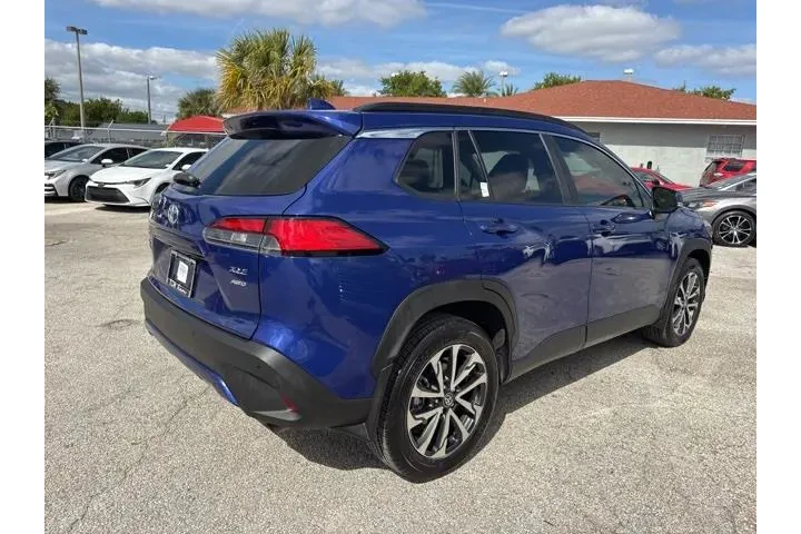$27988 : Toyota Corolla Cross 2024 AW image 3