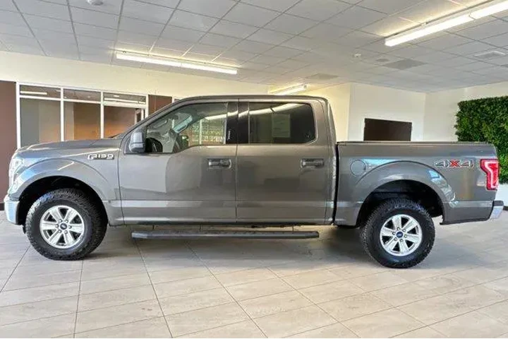 $18987 : Ford F-150 2016 4x4 XLT 4dr image 7