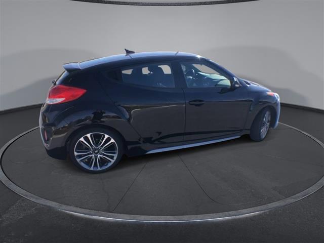 $14500 : PRE-OWNED 2016 HYUNDAI VELOST image 9