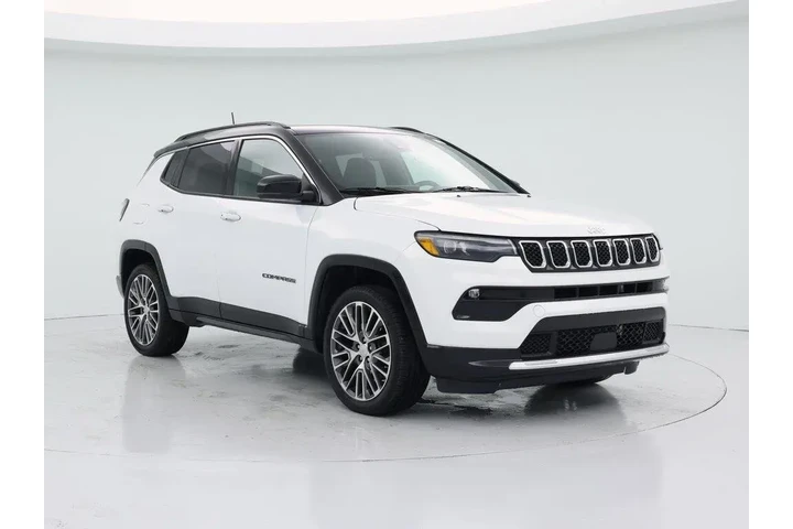 $25998 : Jeep Compass 2023 4x4 Limite image 1