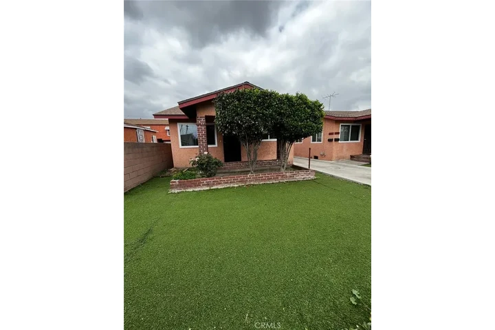 $1550 : Huntington Park - 3 Bed / 1 image 1
