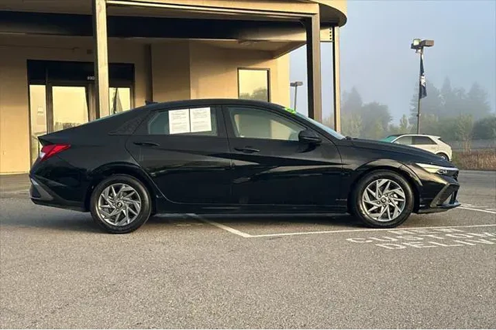 $17990 : Hyundai ELANTRA 2024 SEL 4dr image 3