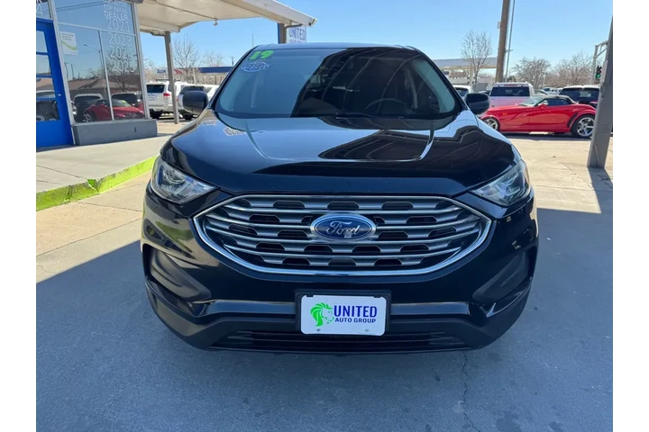 2019 Edge SE AWD image 2