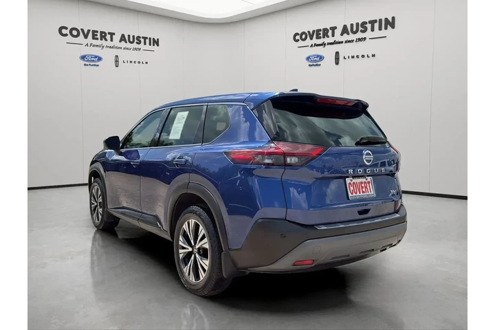 $18289 : Nissan Rogue 2021 SV 4dr Cro image 2