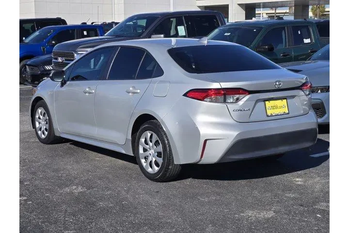 $19891 : Toyota Corolla 2023 LE 4dr S image 7