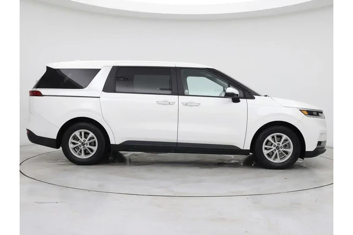 $28998 : Kia Carnival 2024 LX 4dr Min image 7