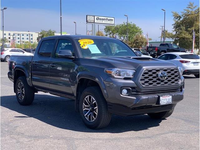 2020 Toyota Tacoma Double Cab image 2