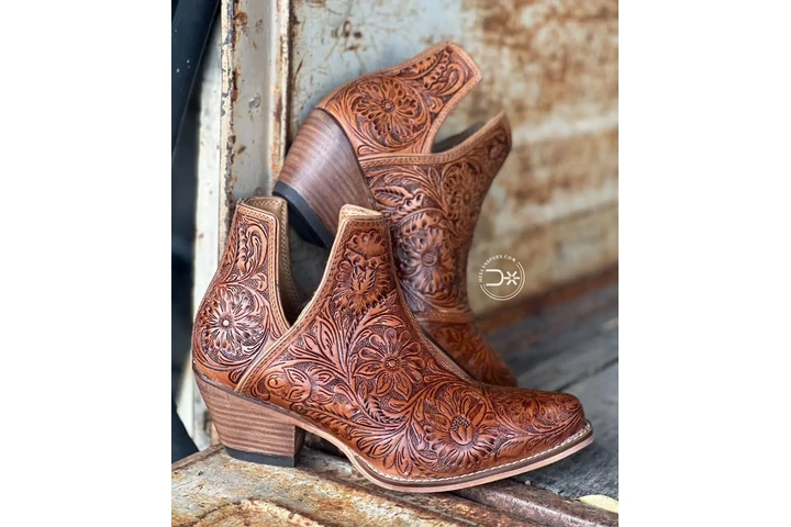 Cowgirl Chic Revolution image 4