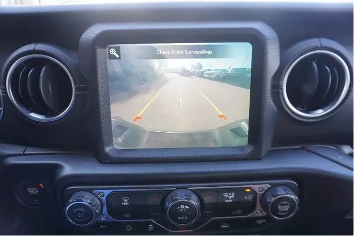 $29888 : Jeep Gladiator 2022 4x4 Over image 9