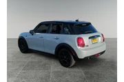 $19900 : MINI Hardtop 4 Door 2021 thumbnail