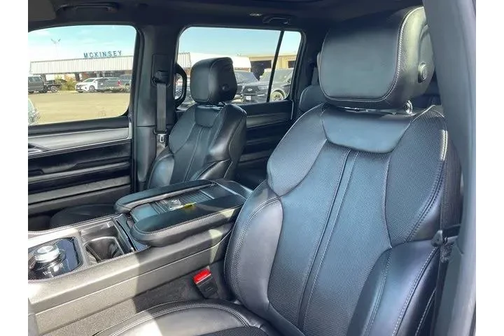 Jeep Wagoneer L 2024 4x4 Ser image 8