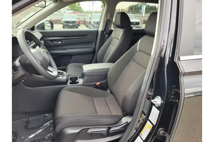 $28488 : Honda CR-V 2025 LX 4dr SUV image 10