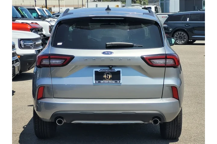 $18888 : Ford Escape 2023 ST-Line 4dr image 5