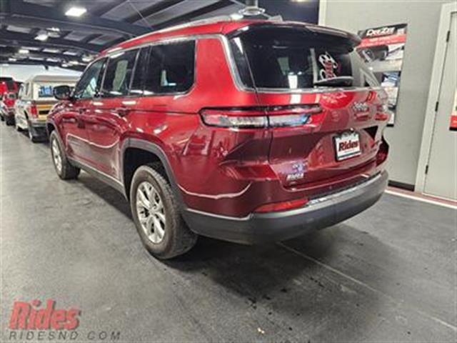 $39900 : 2023 Grand Cherokee L Limited image 8