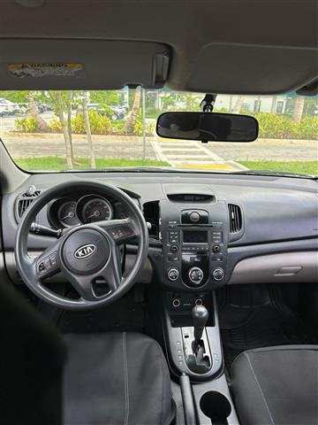 $4200 : Kia Forte image 4