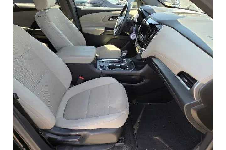 $27991 : Chevrolet Traverse 2023 LS 4 image 3