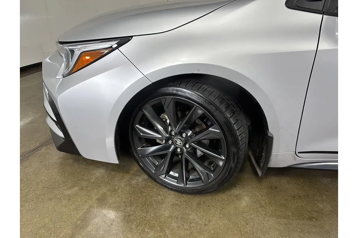 $25000 : Gold Certified 2024 Corolla SE image 5