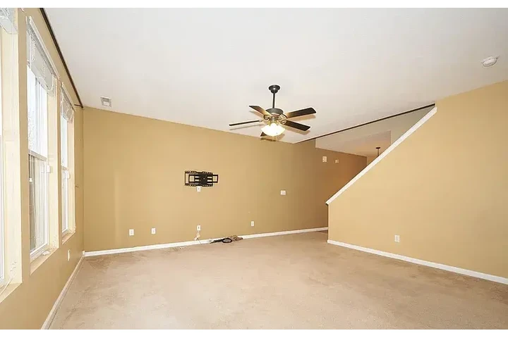 $1200 : HOUSE FOR RENT IN INDIANAPOLIS image 5