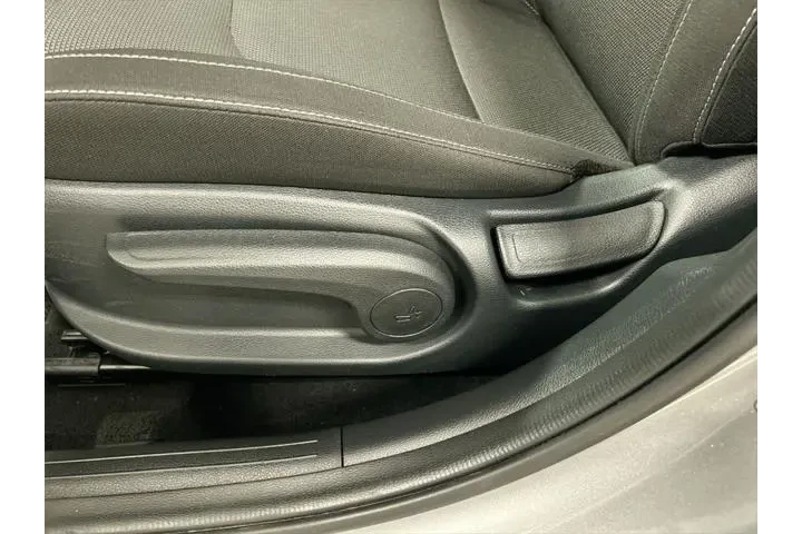 $18278 : Kia Forte 2024 LXS 4dr Sedan image 10