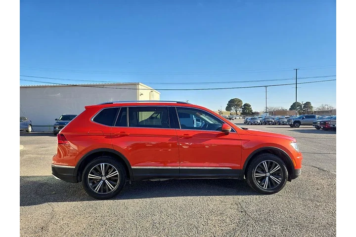 $14995 : Volkswagen Tiguan 2019 SE 4d image 2