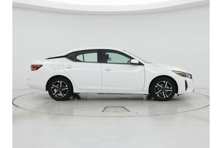 $19998 : Nissan Sentra 2025 SV 4dr Se image 7